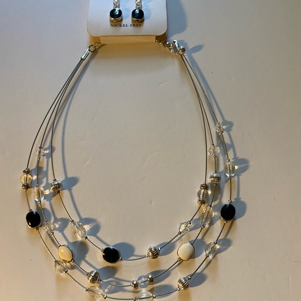 Neckless & Earrings New Croft & Barrow
